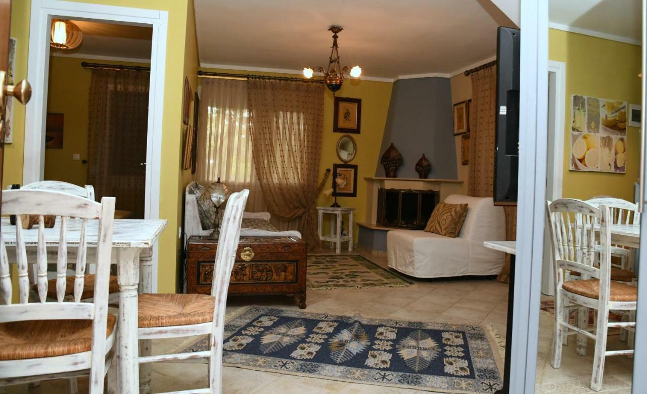 אגיה טריאדה Studio On The Beach With Private Garden מראה חיצוני תמונה